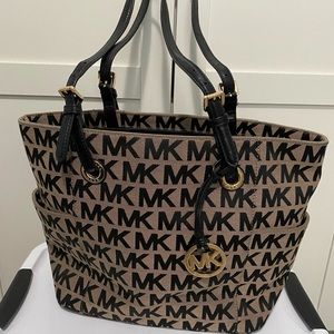 Michael Kors tote